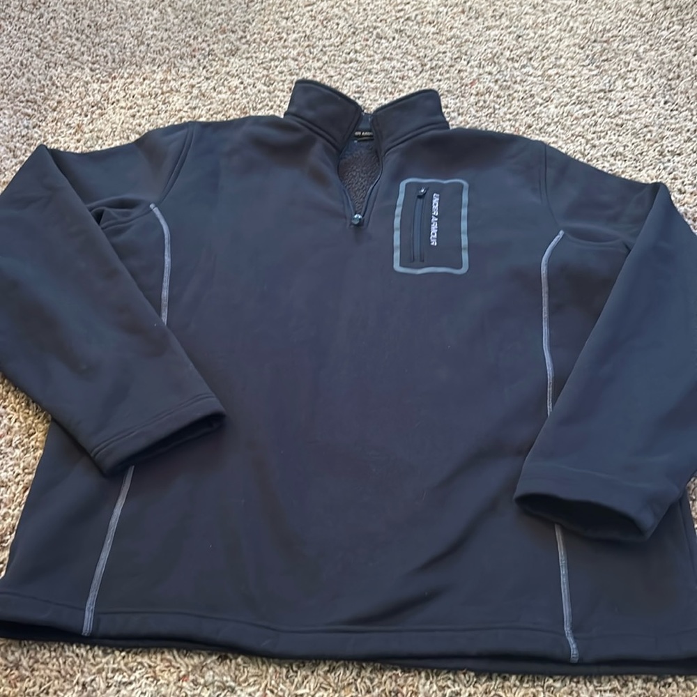 Men’s large Under Armour quarter zip